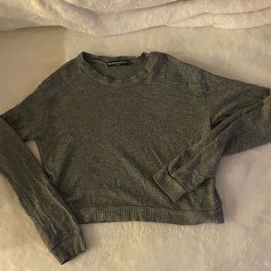 CROPPED BRANDY MELVILLE SWEATER